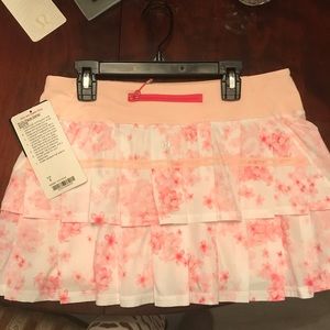 NWT RARE Lululemon Run Pace Setter Skirt